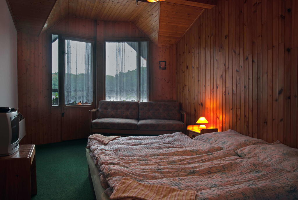 Lovecký hotel Jívák Loucen Quarto foto