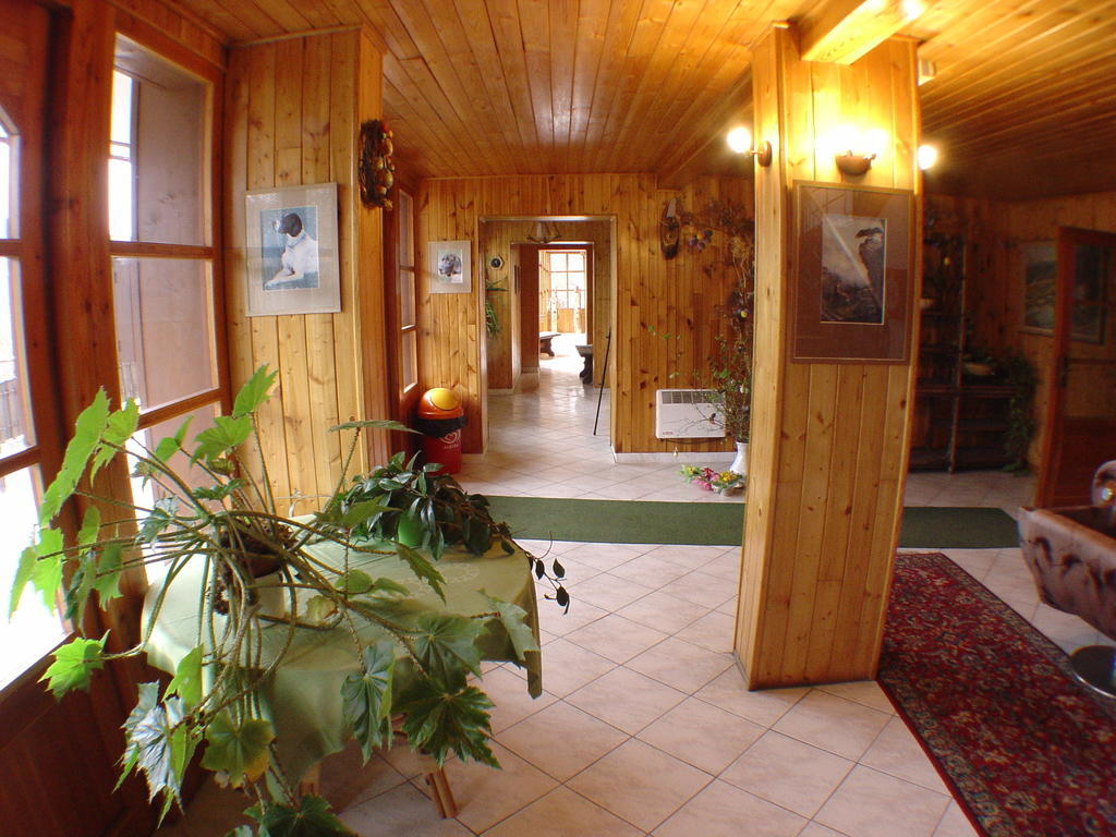 Lovecký hotel Jívák Loucen Exterior foto